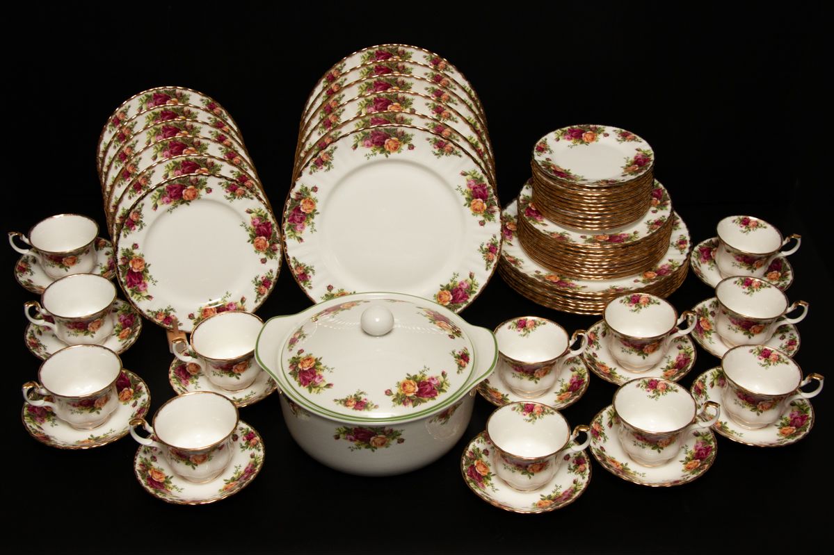 24-Place Setting piece Royal Albert “Old Country Rose” Bone China Made in England  — Amazing Huge NOVEMBER 2024 Brentwood Estate Sale located in a 5,000+ sqft home located off Granny White Pike Road near Murray Lane — Brentwood, TN — Vintage Jewelry, Clothing, Purses, Collectibles —Only minutes from Nashville Tennessee, Franklin, Cools Springs, Belle Meade, Green Hills, Governors Club, Nolensville, Spring Hill, Columbia, Murfreesboro, Smyrna, Berry Hill.