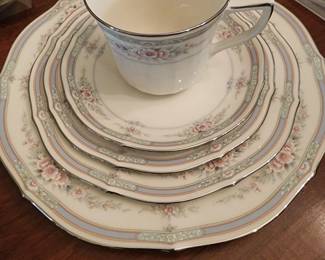 Noritake Rothschild 5 piece 10 setting
