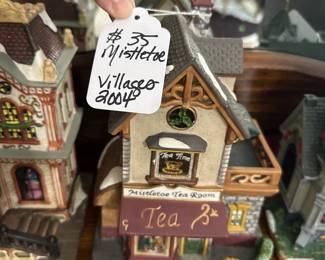 2004 Mistletoe Village