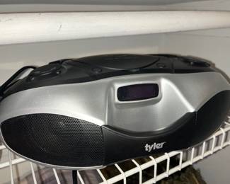 Tyler Portable Boombox Mp3/cd Stereo Player with Dual USB Ports