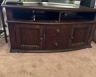 Mahogany American Signature TV Stand