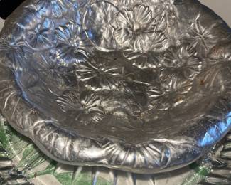 Wilton Armentale Pewter Flower Serving Bowl 9"