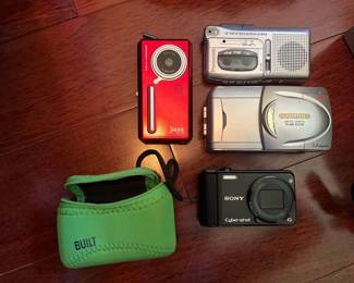 SONY CyberShot OLYMPUS Digital Camera