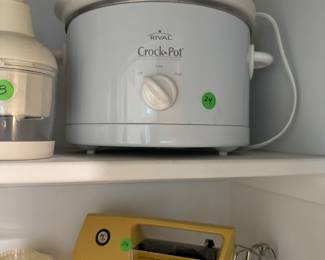 Vintage crock pot