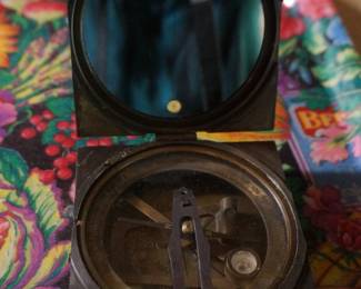 NATURAL Sines Brunton compass