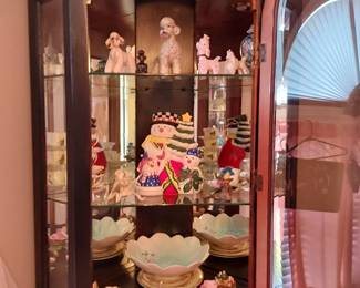 China cabinet 