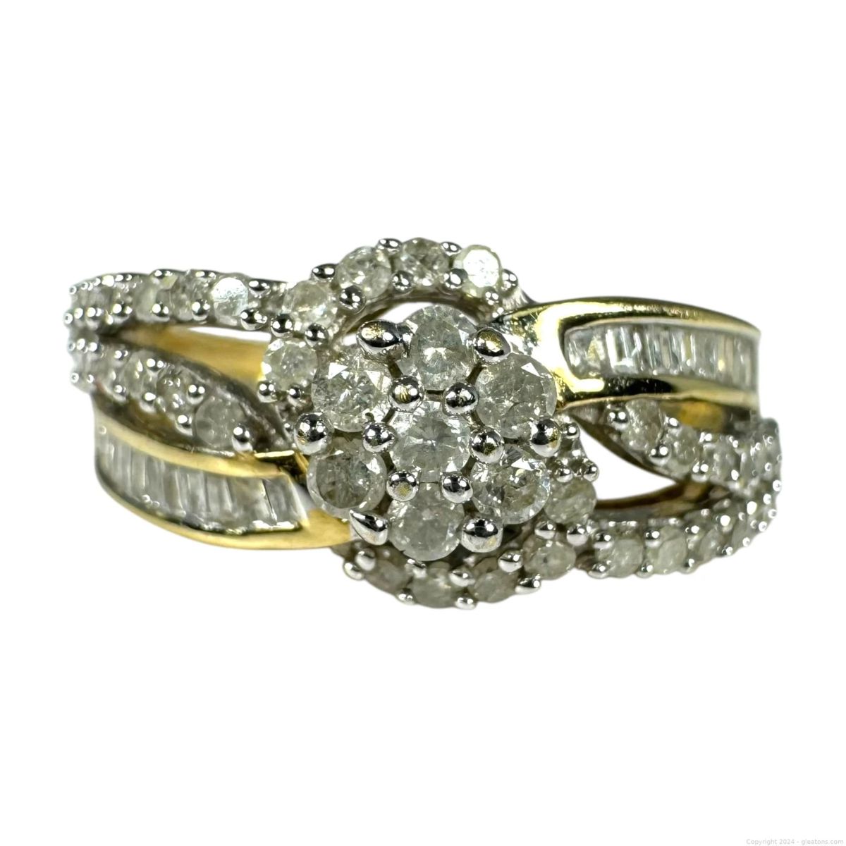 10kt Yellow Gold Diamond Cluster Ring 2pt3 Grams