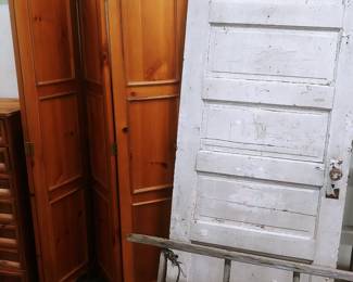 Wooden Screen, doors