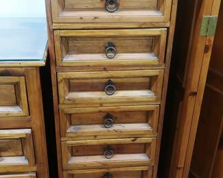 Primitive style lingerie chest