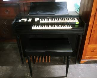 Wurlitzer Electric Organ