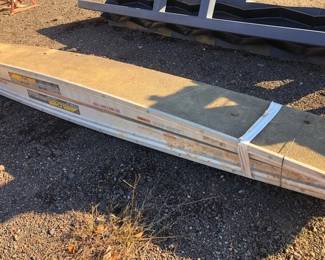 PAIR ALUMINUM RAMPS