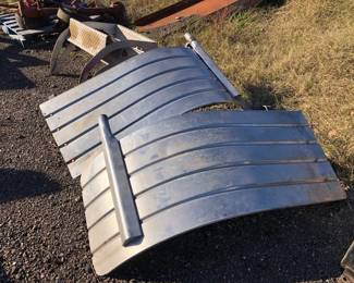 TRUCK HALF FENDERS 2 STEPS