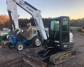 BOBCAT E42 EXCAVATOR