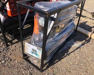 LAND HONOR 40 GALLON AIR COMPRESSOR
