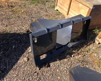 SKID STEER TREE DIGGER SPADE BUCKET