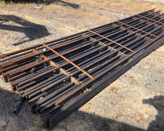 20 CONTINUOUS FENCE PANEL