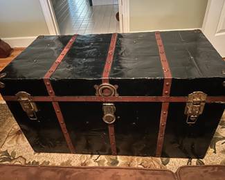 Metal clad trunk 