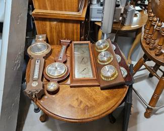 Vintage weather station