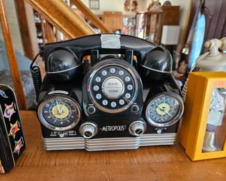 Metropolis phone