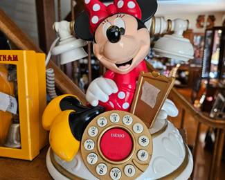 Minnie mouse phone