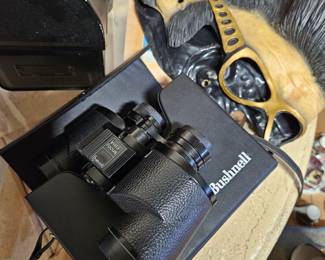 Bush Bushnell binoculars