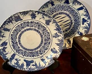 Beautiful Pair of Large Japanese Porcelain Blue & White Charger Plates Circa 1880-90