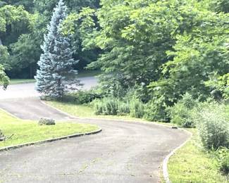 STEEP DRIVEWAY
