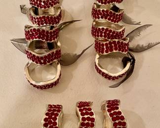 SET OF 15 RED STONE NAPKIN RINGS