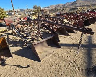 2002  Dearborn Farm Equipment Front Bucket Loader Tractor Attachment 