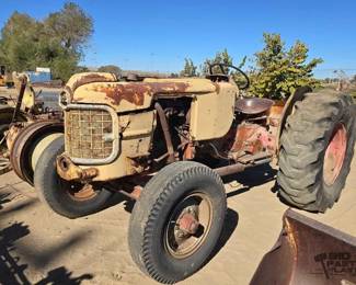 212  Early Model Case Tractor 