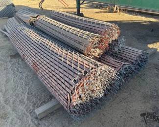 2052  6 Rolls Of Chain Link 