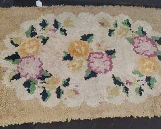 Vintage floral hooked rug
