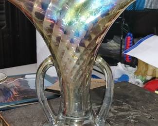 Gorgeous Art Deco iridescent fan base optic block pattern