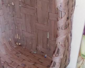 Primitive Oak split gathering basket 