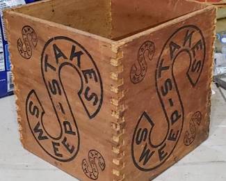 Very rare Reynolds tobacco dovetails Box reads sweepstakes