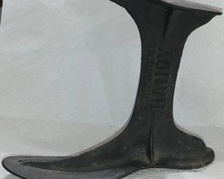 Cast iron cobblers shoe form