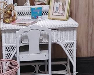 Wicker vanity and mirror