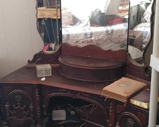 Very ornate dresser vanity