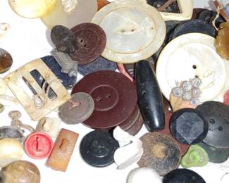 Lots of vintage buttons