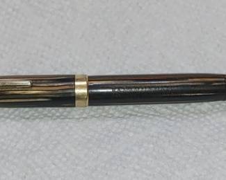 1941 Golden Brown Sheaffer Balance Defender Pen