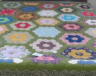 Gorgeous Vintage  grandmother's flower garden