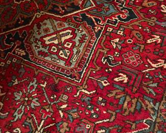 THIS ROOM SIZE ORIENTAL RUG IS FABULOUS.  COME SEE IT!