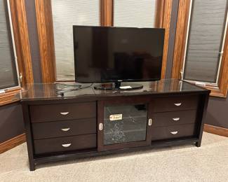 TV credenza