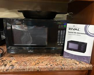 Rival microwave