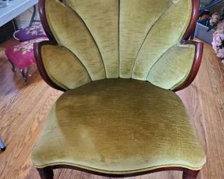 **TAKING BIDS on these**
We have (2) Retro side chairs