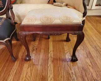 Queen Anne stool in excellent condition