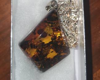 Polish amber