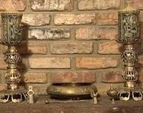 Assorted brass pieces