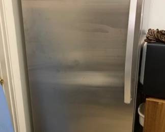 Whirlpool freezer - 3 years old