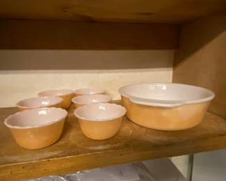 Large bowl with 6 matching bowls